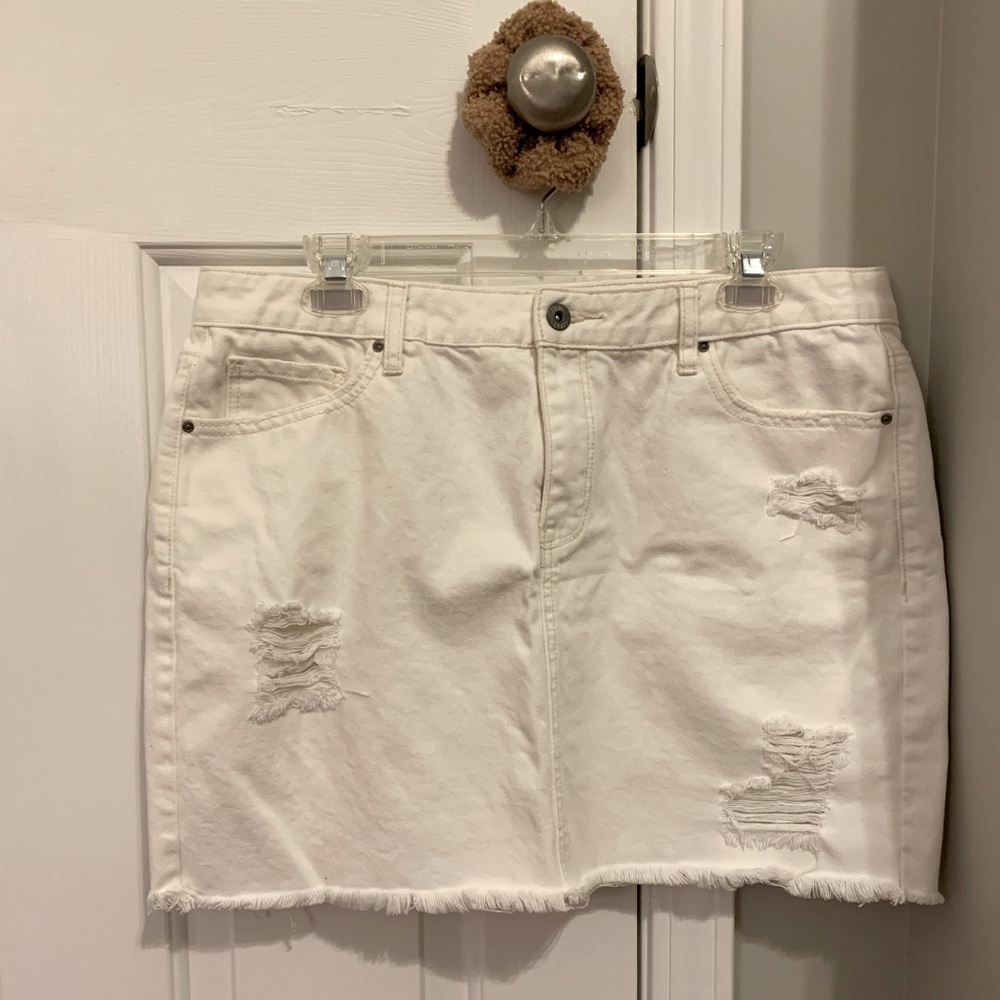 TRUE CRAFT High Waist White Distressed Skirt